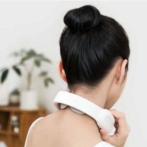 12 Intelligent Neck Massager